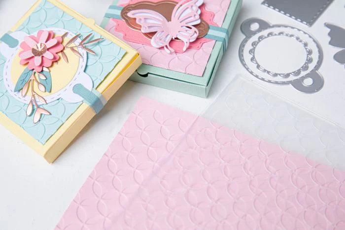 New Big Shot Plus Starter Kit  White & Gray - Sizzix