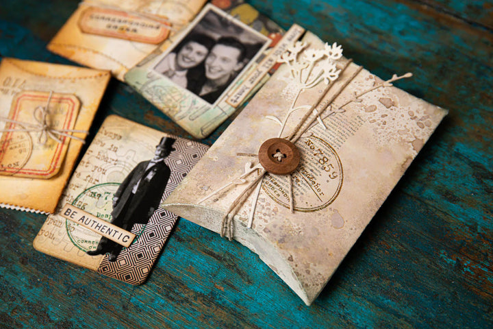 Vault Pillow Box + Bag Thinlits Die Set by Tim Holtz - Sizzix