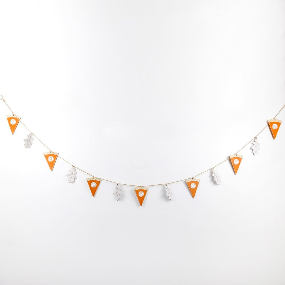 Pie Wood Garland