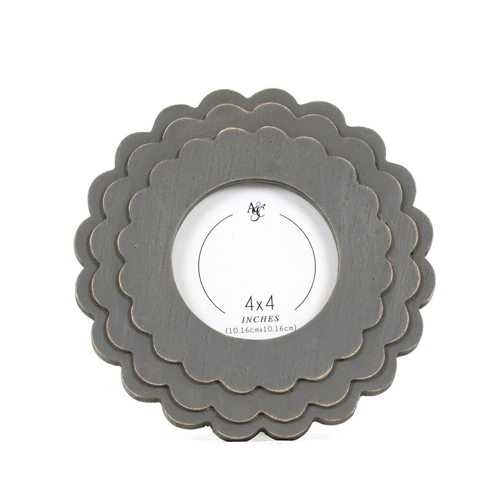 8x8 Wood Scallop Photo Frame