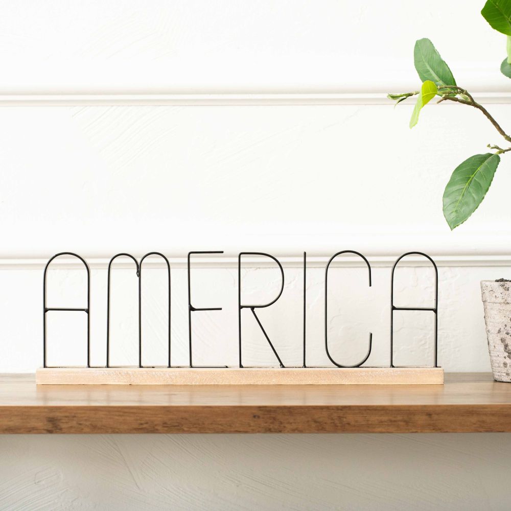 America Wood Table Sitter