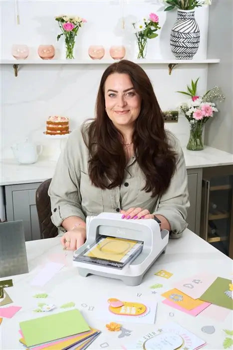 Big Shot Machine Starter Kit - Sizzix