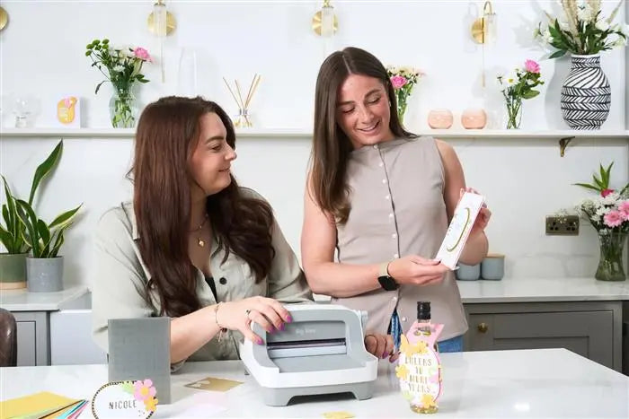 Big Shot Machine Starter Kit - Sizzix