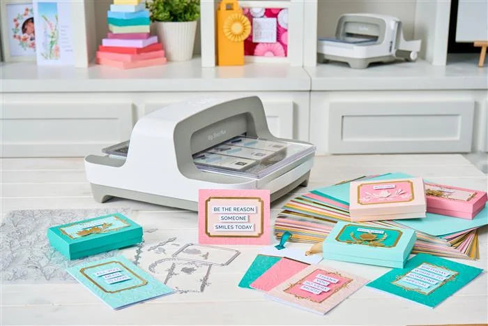 Big Shot Plus w/ Starter Kit - Sizzix