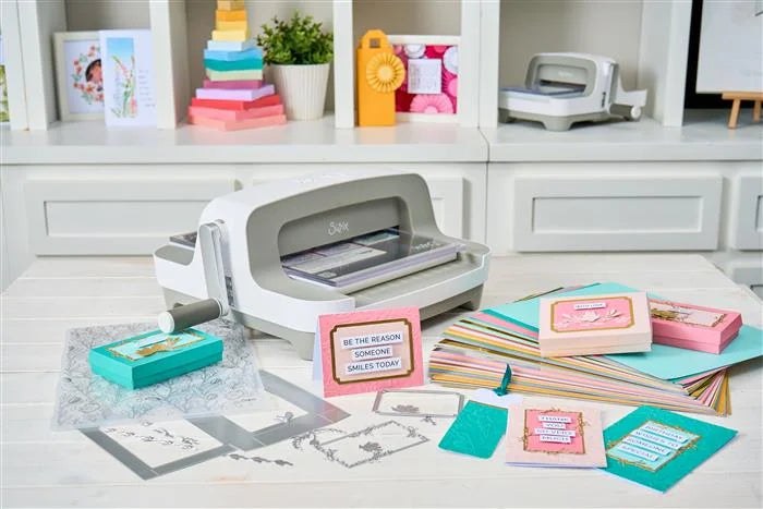 Big Shot Plus w/ Starter Kit - Sizzix