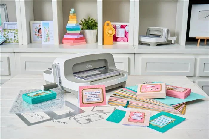 Big Shot Plus w/ Starter Kit - Sizzix