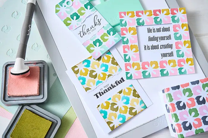 Flower Power Rotating Stencil Set - Sizzix
