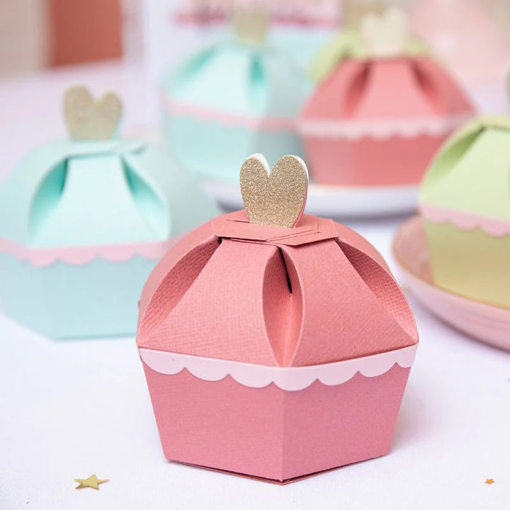 Plus Fabulous Cupcake Box Thinlits Die Set- Sizzix