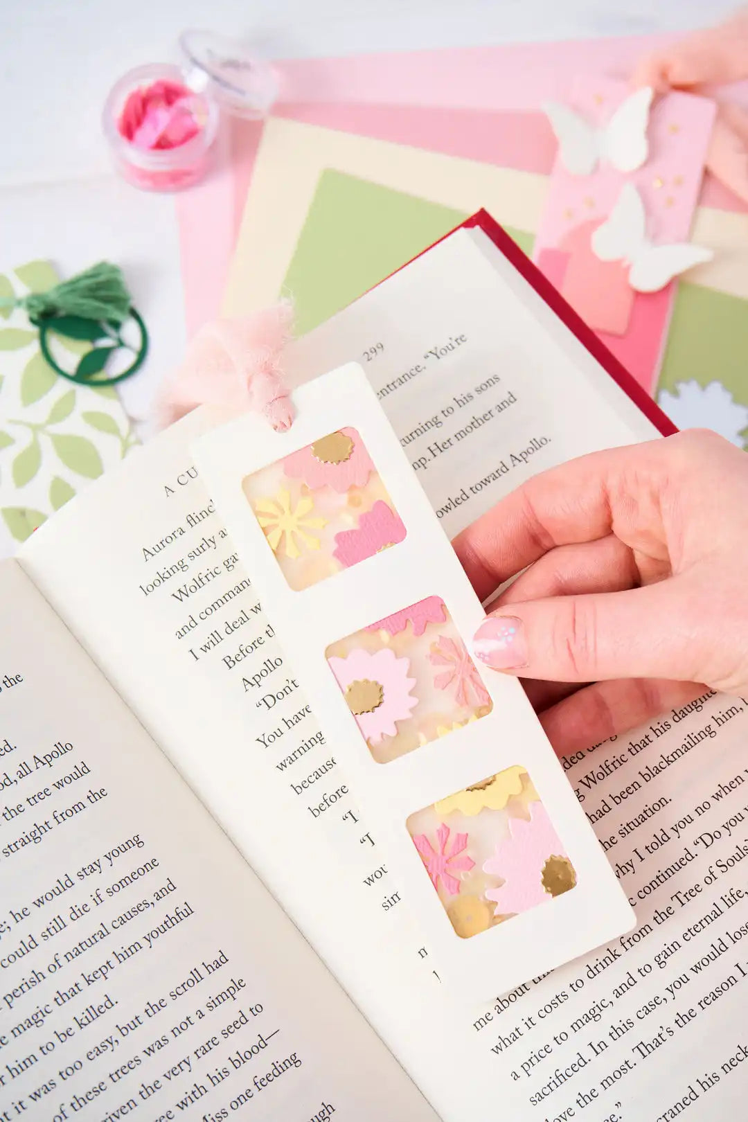 View 3 of Pockets and Toppers Bookmark Thinlits Die Set - Eileen Hull - Sizzix