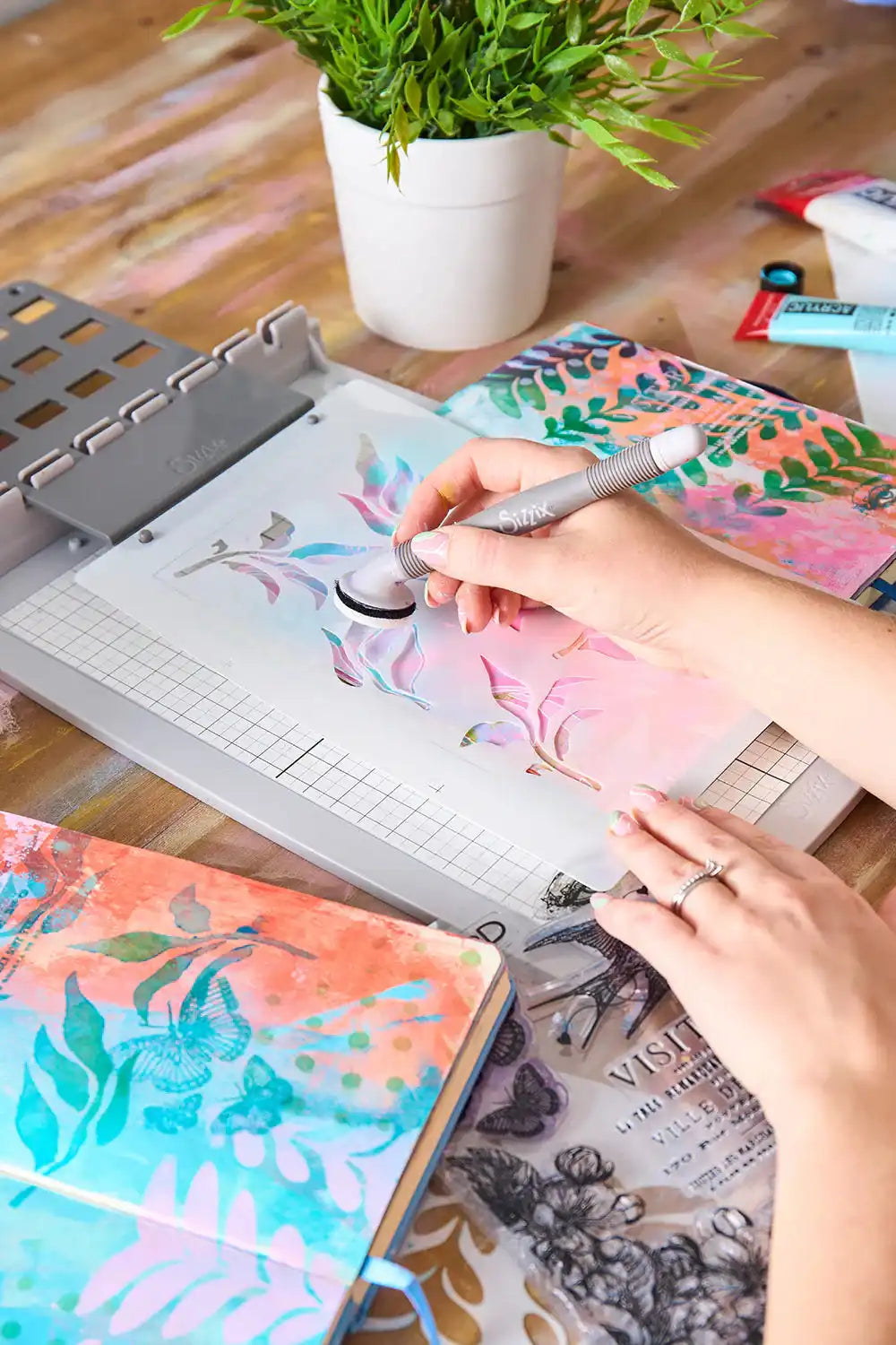 The Visiter Clear Stamps Set w/ Layering Stencils - Studio by Cat Kerr - Sizzix
